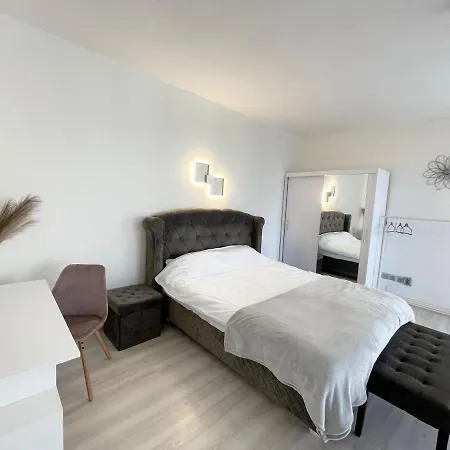 Panoramic Studio Apartment *